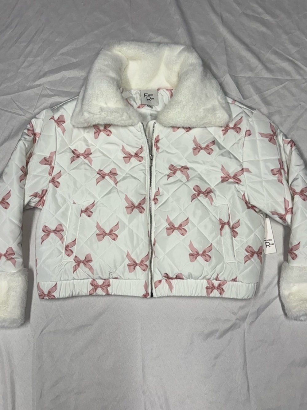 NWT Faded Rose White Quilted Jacket with Pink Bow Print and Faux Fur Collar